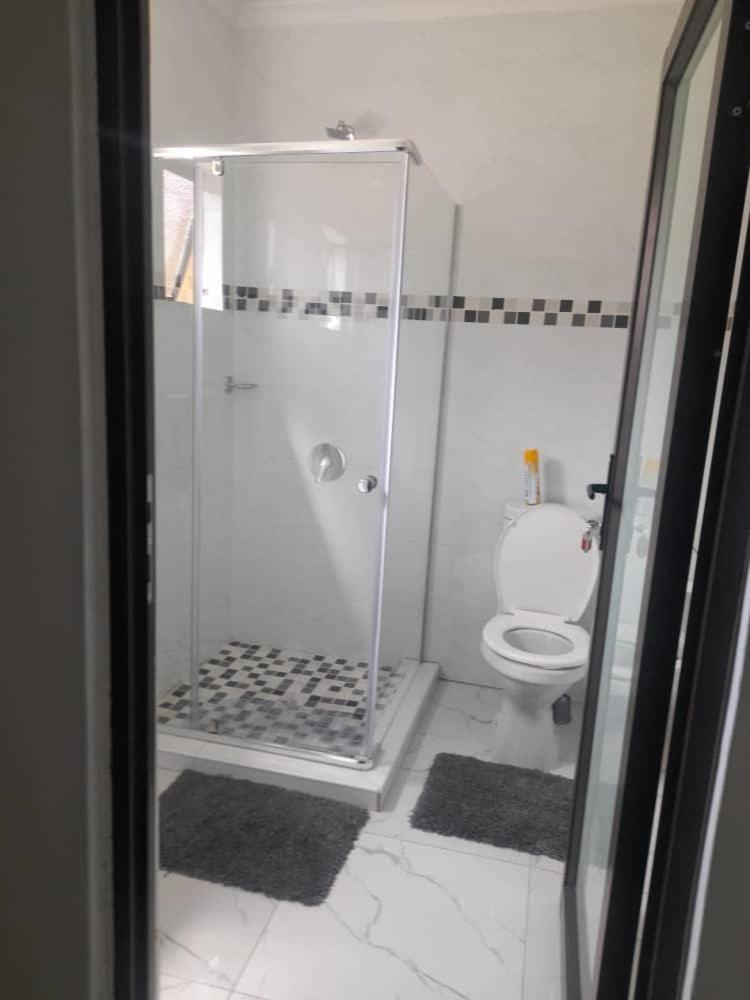Rest & Digest Bed & Breakfast Serowe Exterior photo